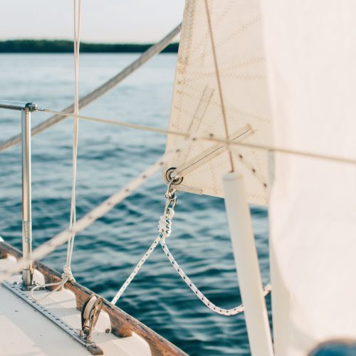 O Barco no Oceano: Uma Jornada de Liberdade e Descoberta